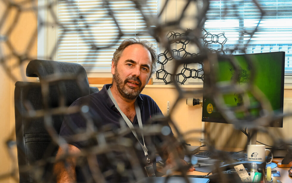 Portrait-Ludovic.Pinard-LCS-ENSICAEN-11-07-2022-4780-980x613