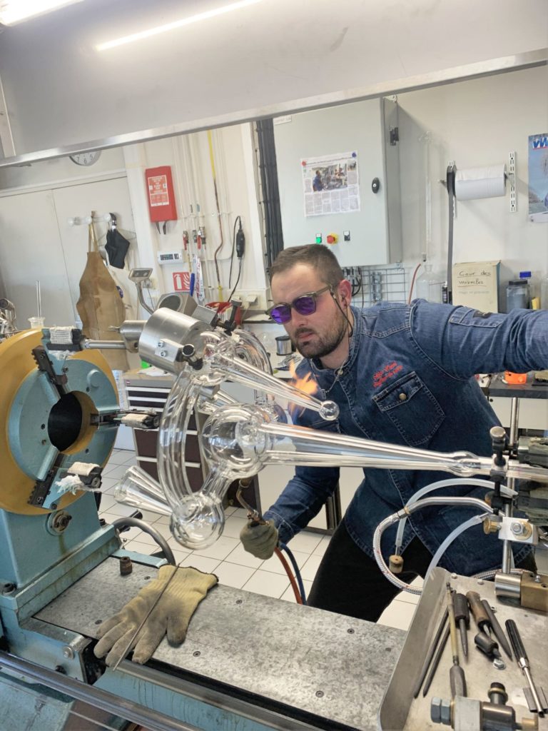 IMG_0355 Adrien Lanel dans son atelier au LCS